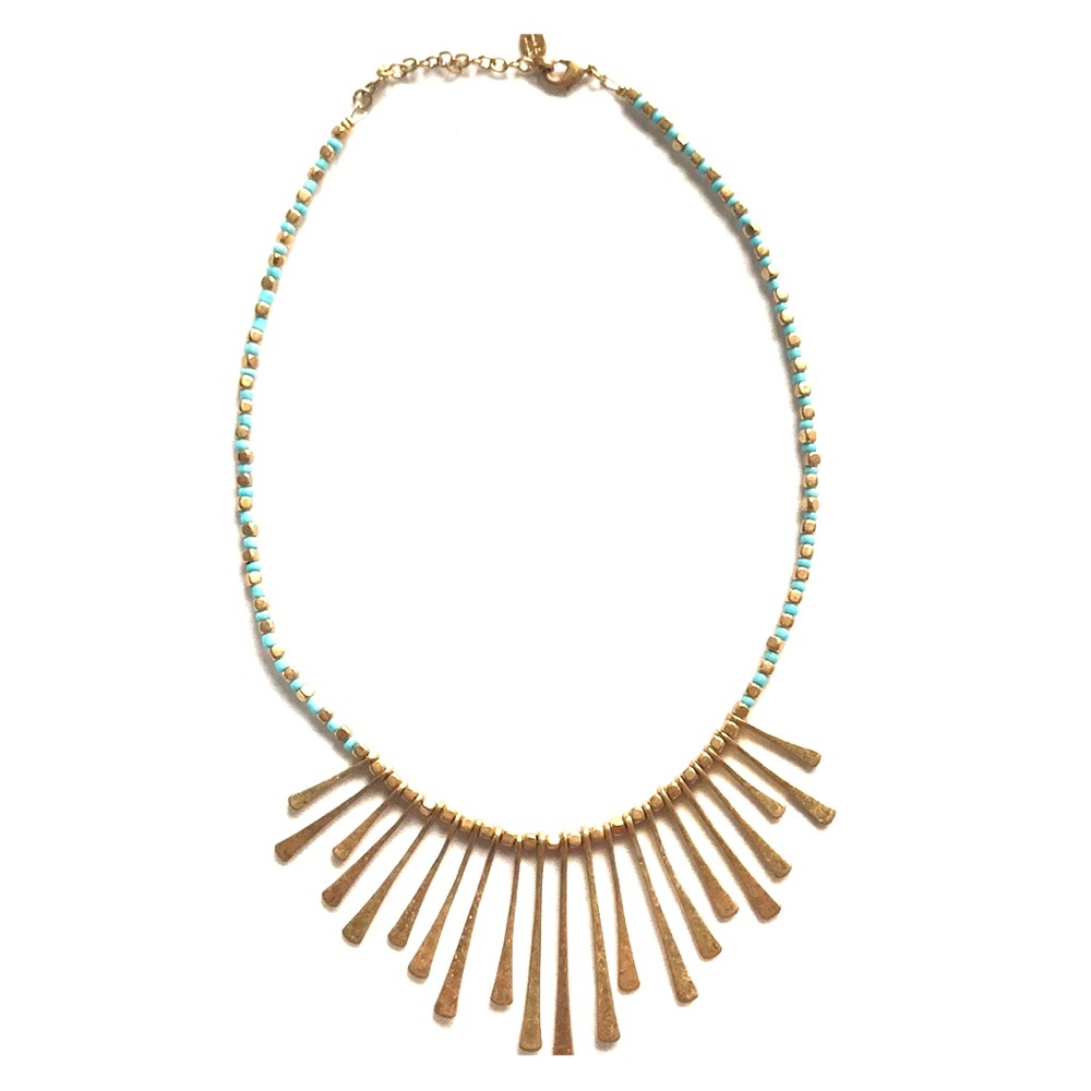 3/$20 🌟 Light blue & gold Egyptian style necklace